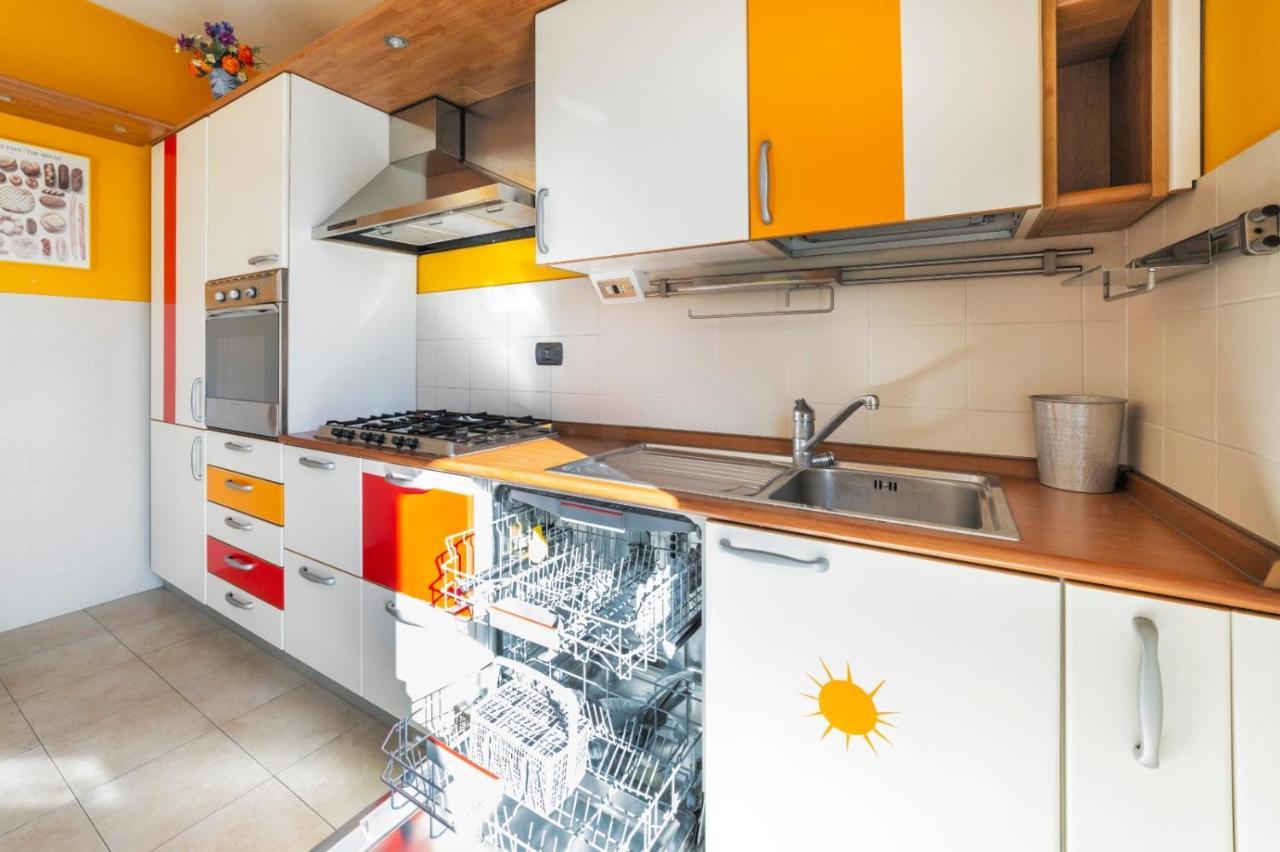 Milano Rogoredo Apartment With Garage Eksteriør bilde