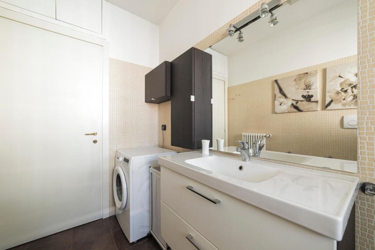 Milano Rogoredo Apartment With Garage Eksteriør bilde