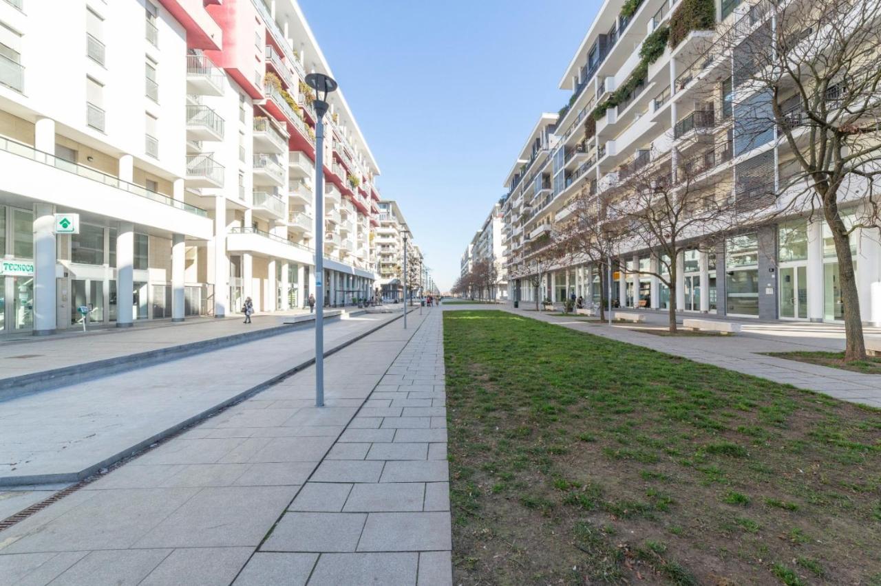 Milano Rogoredo Apartment With Garage Eksteriør bilde